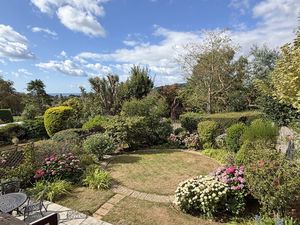 Photo 8- click for photo gallery
